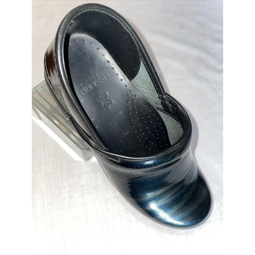 Dansko Women’s Work Clogs Size 38 U.S. 7 M Blue Black Leather Nursing Hospital